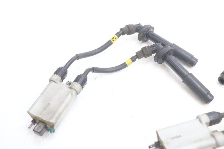 photo de ZÜNDSPULE KAWASAKI GPX F ZX750F 750 (1986 - 1990) - Geprüftes Gebrauchtteil