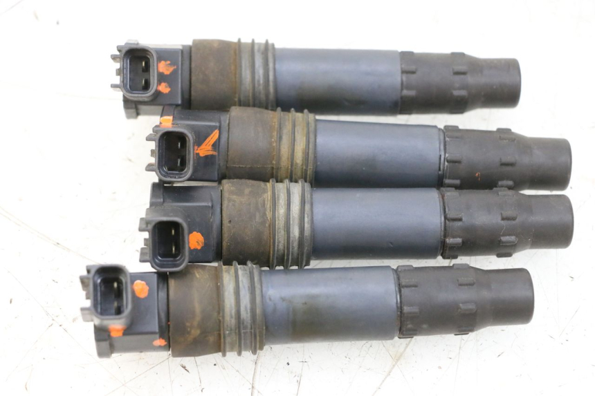 photo de ZÜNDSPULE SUZUKI GSXR GSX-R 1000 (2003 - 2004) - Details der Befestigungspunkte