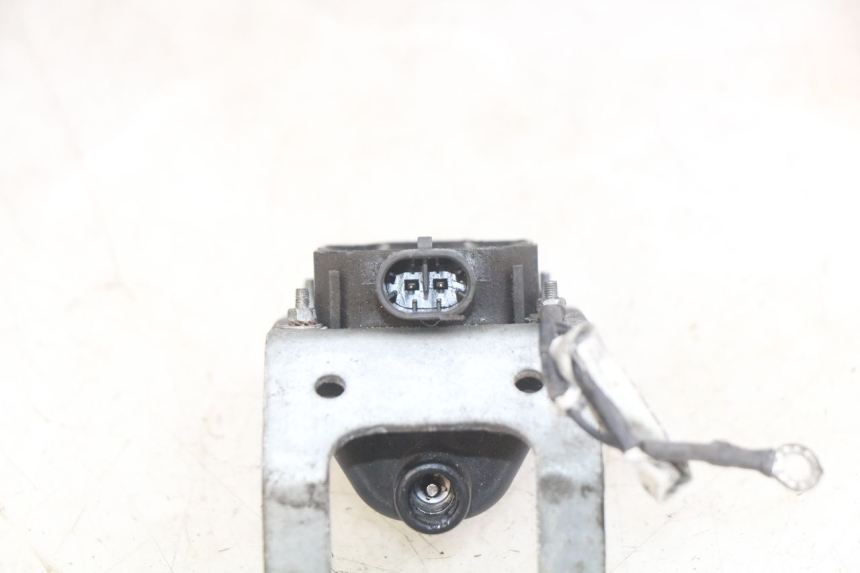 photo de ZüNDSPULE PIAGGIO MP3 LT 400 (2007 - 2012) - Details der Befestigungspunkte