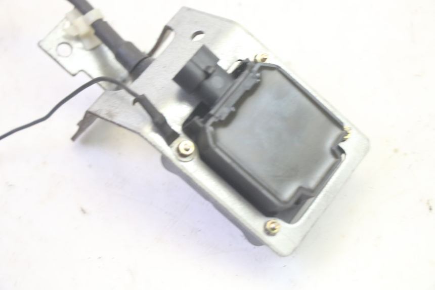 photo de ZüNDSPULE PIAGGIO MP3 LT 400 (2007 - 2012) - Details der Befestigungspunkte