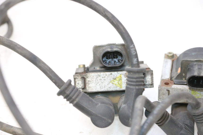 photo de ZÜNDSPULE DUCATI SS IE DS CARENEE 1000 (2002 - 2006) - Technische Nahaufnahme