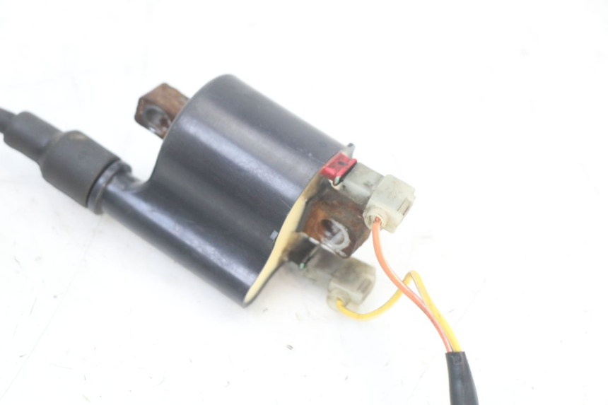 photo de ZÜNDSPULE SUZUKI BURGMAN 125 (2018 - 2021) - Details der Befestigungspunkte