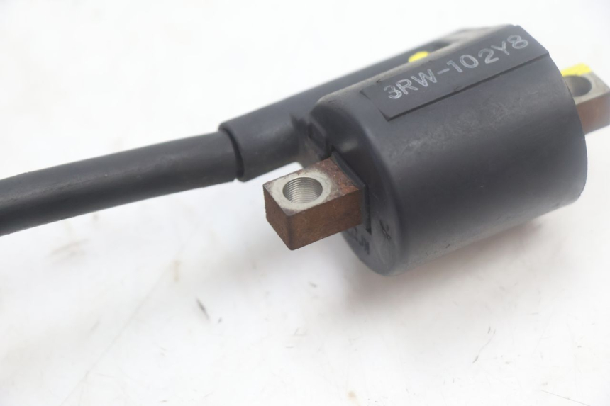 photo de ZüNDSPULE YAMAHA YP MAJESTY 125 (2002 - 2006) - Details der Befestigungspunkte