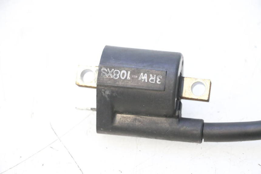 photo de ZüNDSPULE YAMAHA YP MAJESTY 125 (1998 - 2001) - Details der Befestigungspunkte