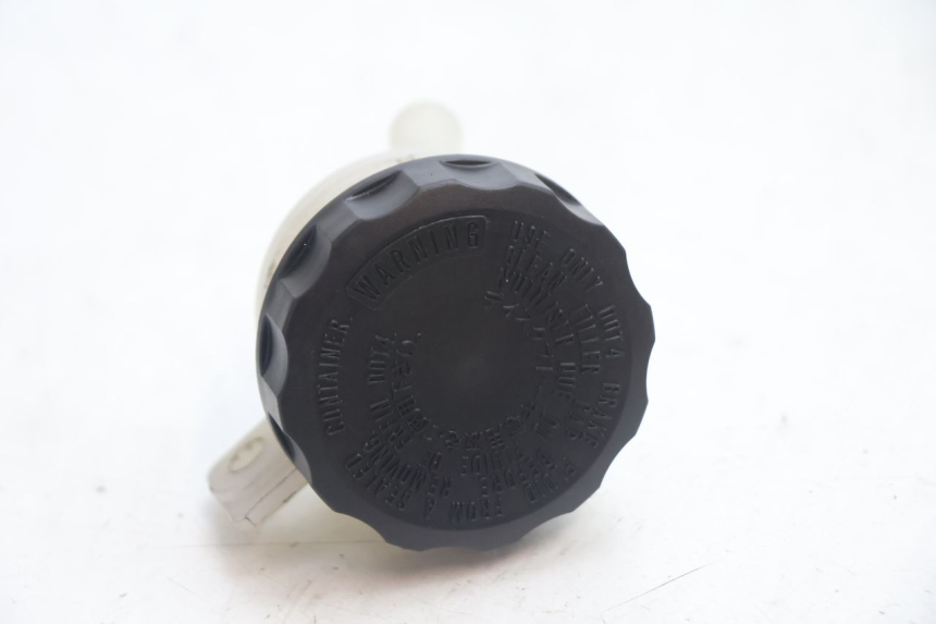 photo de BREMSFLÜSSIGKEITSGLAS KAWASAKI ER-6 ER6 N 650 (2005 - 2009) - Detailansicht des Bauteils
