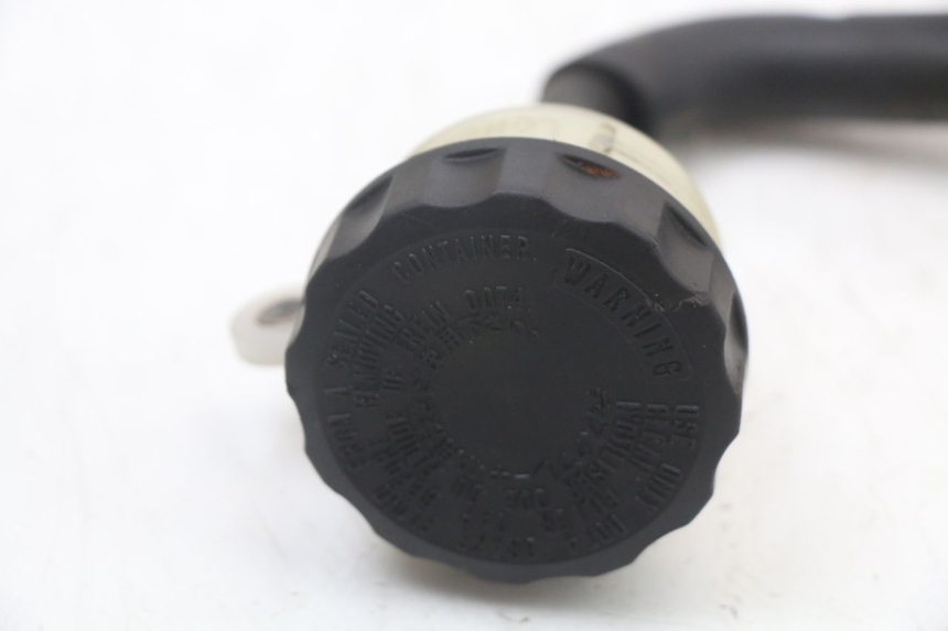 photo de BREMSFLÜSSIGKEITSBEHÄLTER HONDA NTV DEAUVILLE 650 (1998 - 2001) - Details der Befestigungspunkte