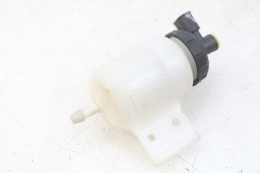 photo de BREMSFLÜSSIGKEITSGLAS RENAULT TWIZY 45 (2012 - 2019) - Zoom auf Gebrauchszustand