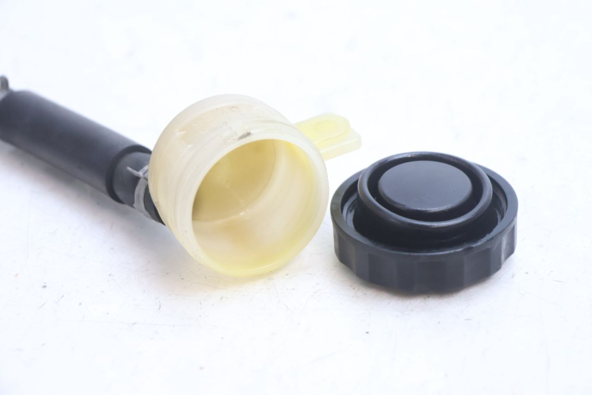photo de BREMSFLÜSSIGKEITSGLAS KAWASAKI ZX-6R ZX6R 600 (2000 - 2002) - Details der Befestigungspunkte