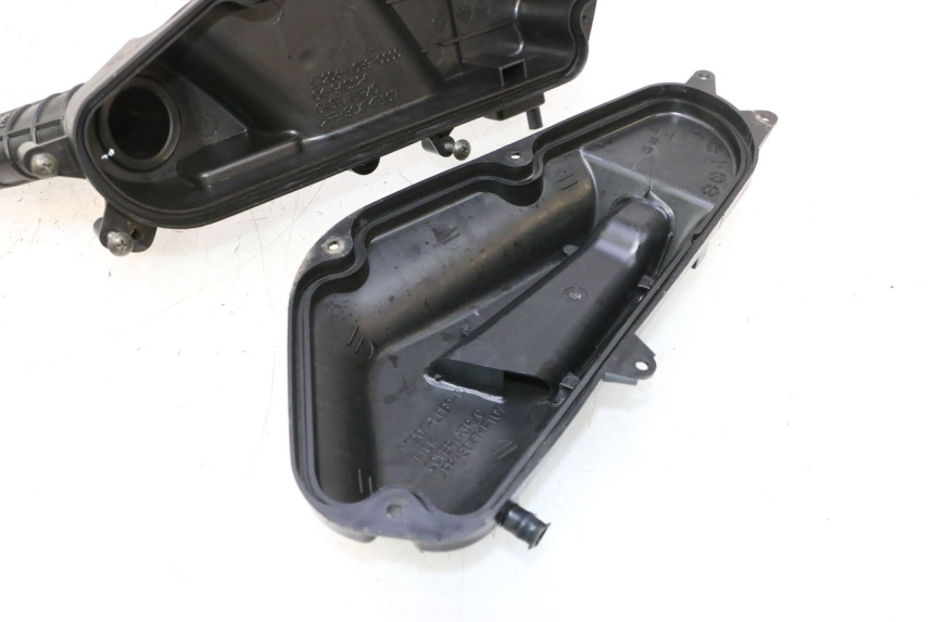 photo de LUFTFILTERKASTEN KYMCO AGILITY PREMIUM 50 (2007 - 2010) - Oberflächenzustand und Material