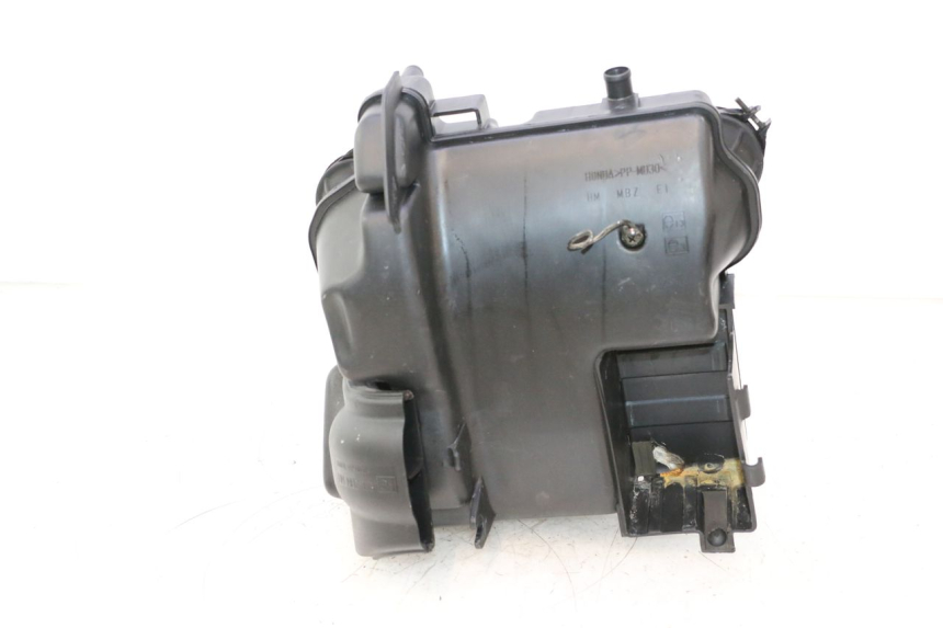 photo de LUFTFILTERKASTEN HONDA CB F HORNET 600 (2005 - 2006) - Zoom auf Gebrauchszustand