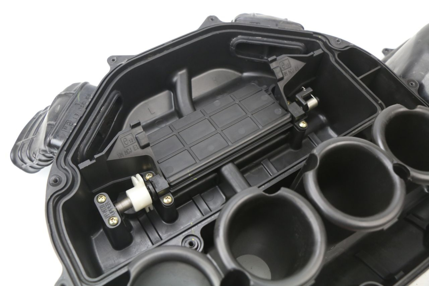 photo de LUFTFILTERKASTEN HONDA CBR 929 RR FIREBLADE 900 (2000 - 2001) - Alternative Perspektive