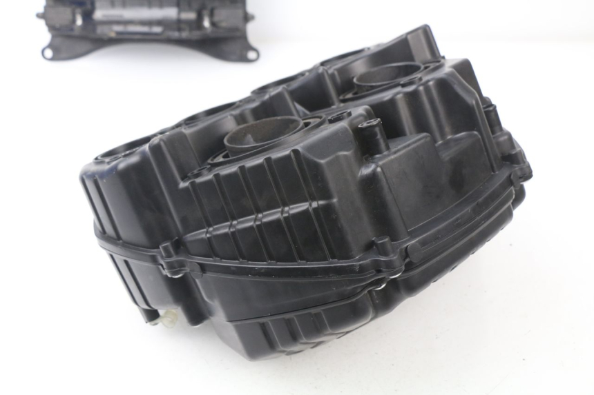 photo de LUFTFILTERKASTEN HONDA CBR RR FIREBLADE 1000 (2006 - 2007) - Zoom auf Gebrauchszustand