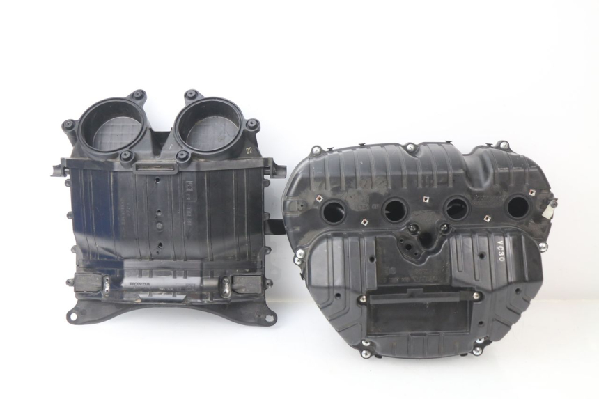 photo de LUFTFILTERKASTEN HONDA CBR RR FIREBLADE 1000 (2006 - 2007) - Technische Nahaufnahme