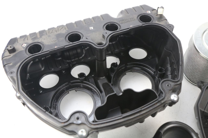 photo de LUFTFILTERKASTEN HONDA CBR RR FIREBLADE 1000 (2006 - 2007) - Geprüftes Gebrauchtteil