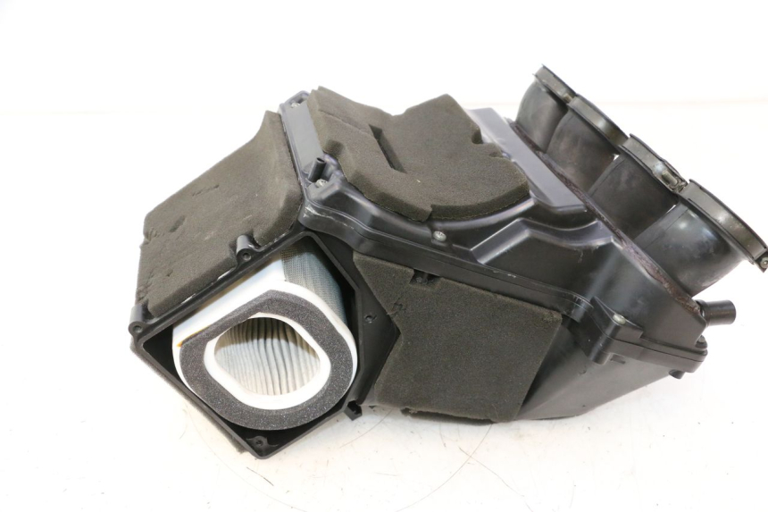 photo de LUFTFILTERKASTEN YAMAHA FJR 1300 (2001 - 2005) - Details der Befestigungspunkte