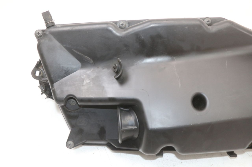 photo de LUFTFILTERKASTEN HONDA FJS SILVER WING SILVERWING 400 (2005 - 2008) - Zoom auf Gebrauchszustand