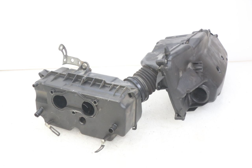 photo de LUFTFILTER HONDA FJS SILVERWING SILVER WING 400 (2009 - 2016) - Details der Befestigungspunkte