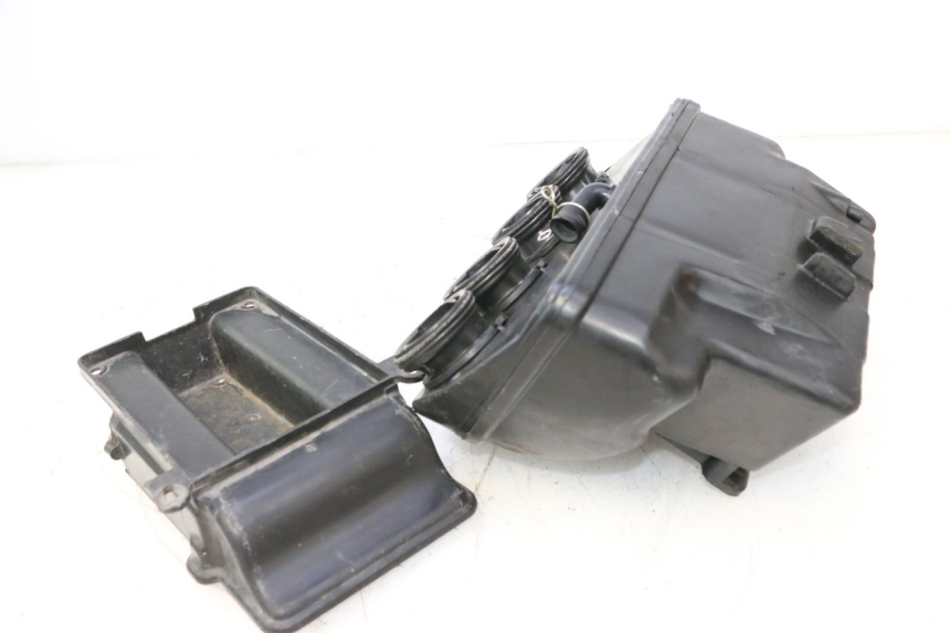 photo de LUFTFILTERKASTEN KAWASAKI GPX F ZX750F 750 (1986 - 1990) - Zoom auf Gebrauchszustand