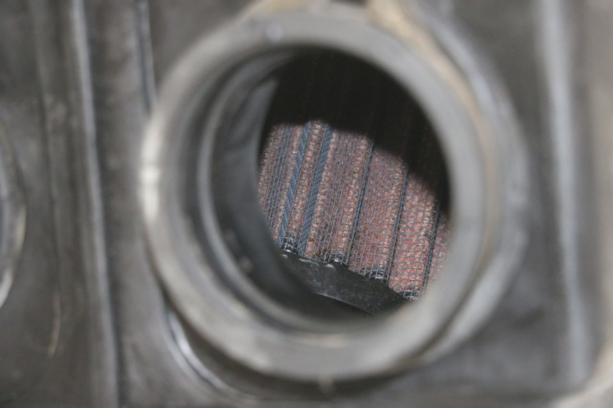 photo de LUFTFILTERKASTEN SUZUKI GS GSE 500 (2001 - 2003) - Detailansicht des Bauteils