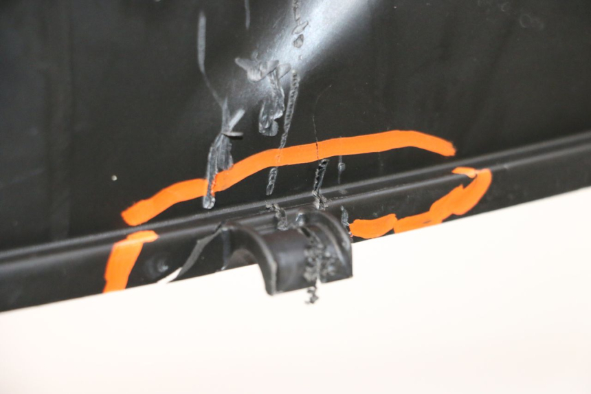 photo de LUFTFILTERKASTEN SUZUKI GSF N BANDIT 1200 (2001 - 2005) - Details der Befestigungspunkte