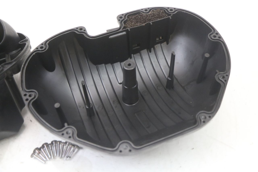 photo de LUFTFILTERKASTEN SUZUKI GSR 750 (2011 - 2017) - Weitere Ansicht des Artikels