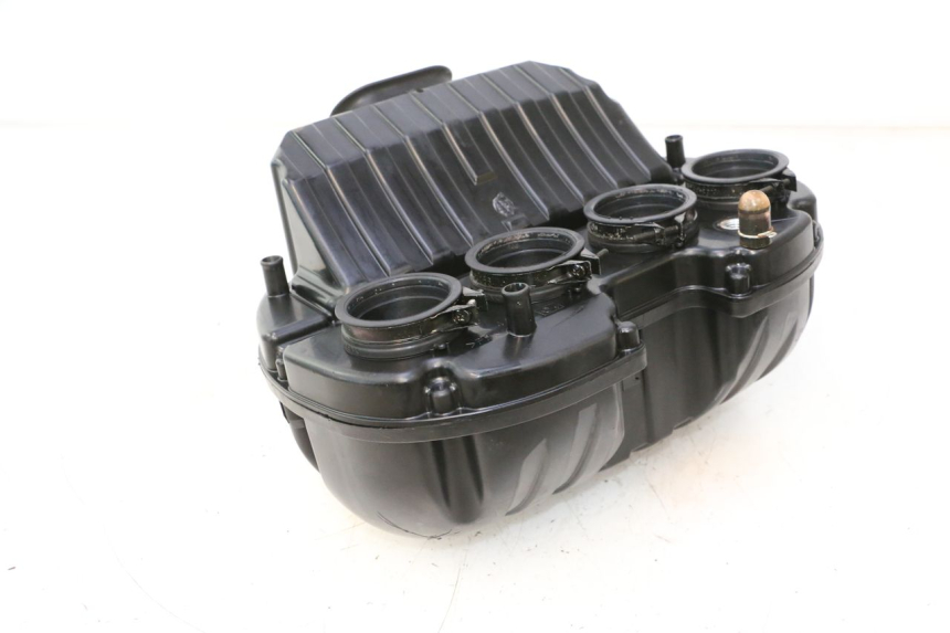photo de LUFTFILTERKASTEN SUZUKI GSR 600 (2005 - 2012) - Oberflächenzustand und Material