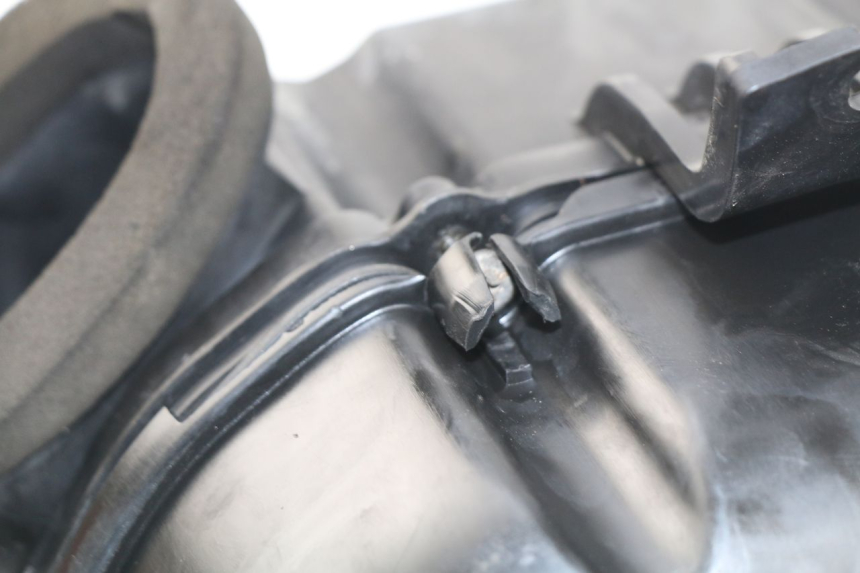 photo de LUFTFILTERKASTEN SUZUKI GSX-R GSXR 600 (2001 - 2003) - Detailansicht des Bauteils