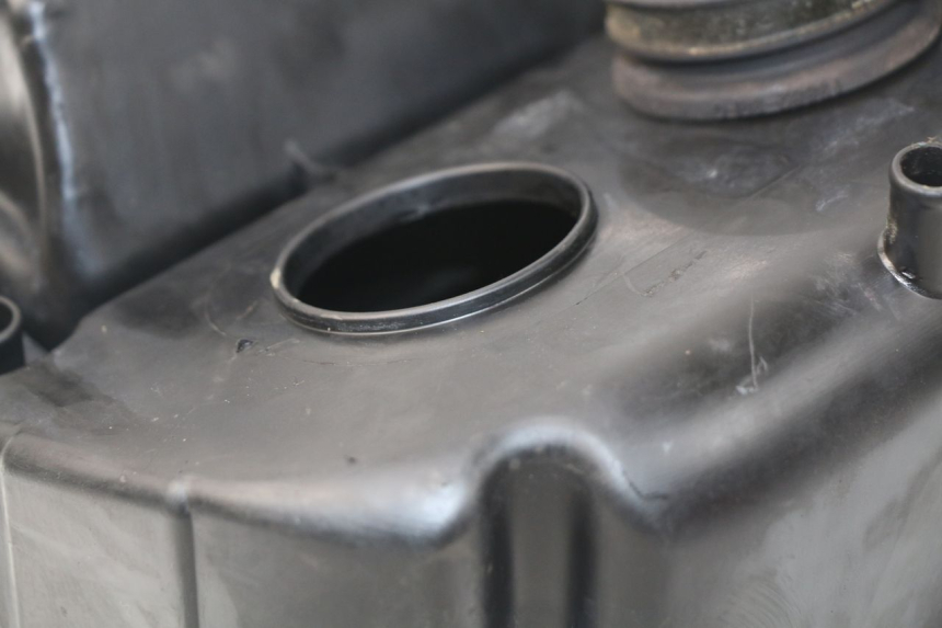 photo de LUFTFILTERKASTEN SUZUKI GSX-R GSXR 600 (2001 - 2003) - Kennzeichnungen und Originalreferenzen