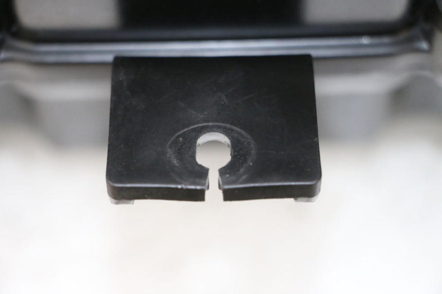 photo de LUFTFILTERKASTEN SUZUKI GSXR GSX-R 1000 (2003 - 2004) - Zoom auf Gebrauchszustand