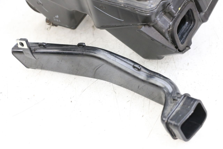 photo de LUFTFILTERKASTEN HUSQVARNA SVARTPILEN 401 (2018 - 2023) - Detailansicht des Bauteils