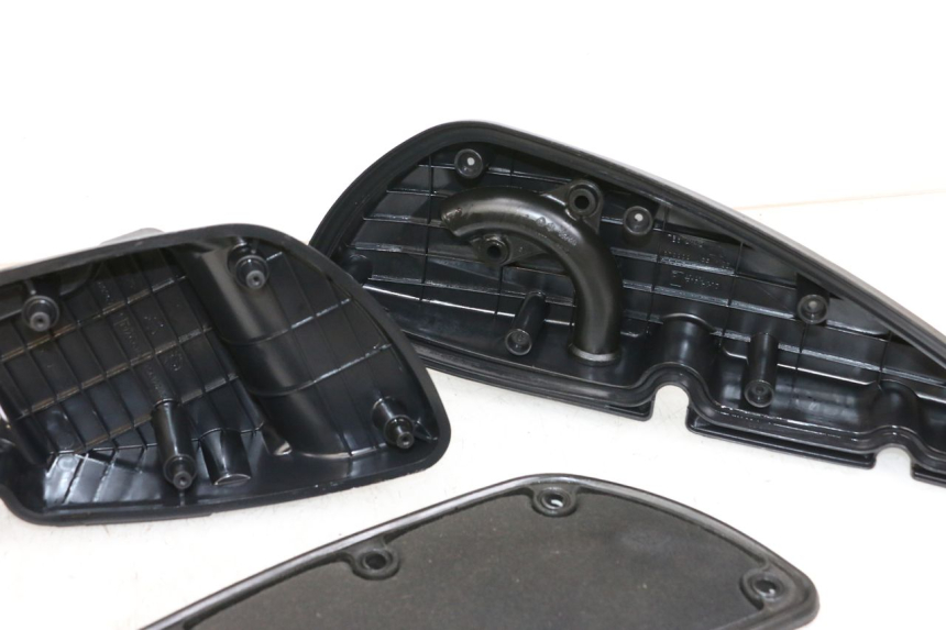 photo de LUFTFILTERKASTEN PIAGGIO MP3 HPE 350 (2018 - 2020) - Details der Befestigungspunkte