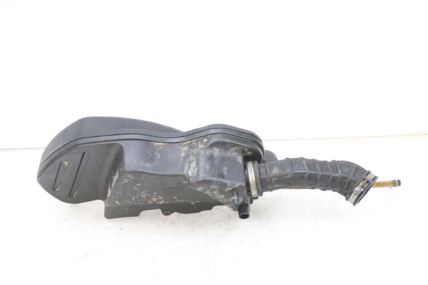 photo de LUFTFILTERKASTEN PIAGGIO MP3 LT 400 (2007 - 2012) - Details der Befestigungspunkte