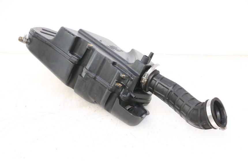 photo de LUFTFILTERKASTEN PIAGGIO MP3 LT 400 (2007 - 2012) - Technische Nahaufnahme