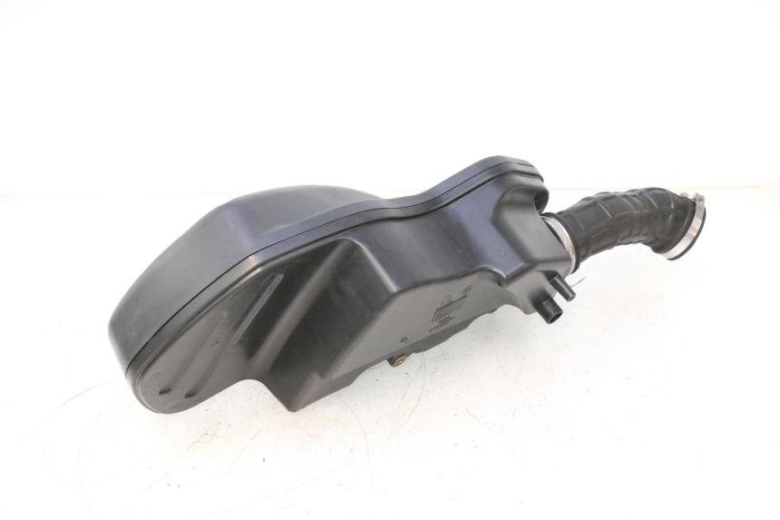 photo de LUFTFILTERKASTEN PIAGGIO MP3 LT 400 (2007 - 2012) - Details der Befestigungspunkte