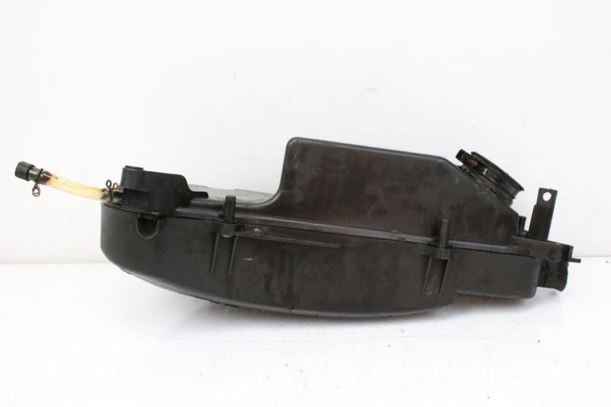 photo de LUFTFILTERKASTEN KEEWAY OUTLOOK 125 (2007 - 2013) - Details der Befestigungspunkte