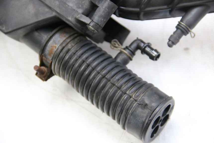 photo de LUFTFILTERKASTEN IMF INDUSTRIE PACH 4T 50 (2009 - 2018) - Details der Befestigungspunkte