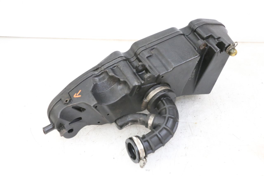 photo de LUFTFILTERKASTEN PIAGGIO LIBERTY IGET 4T 50 (2021 - 2025) - Details der Befestigungspunkte