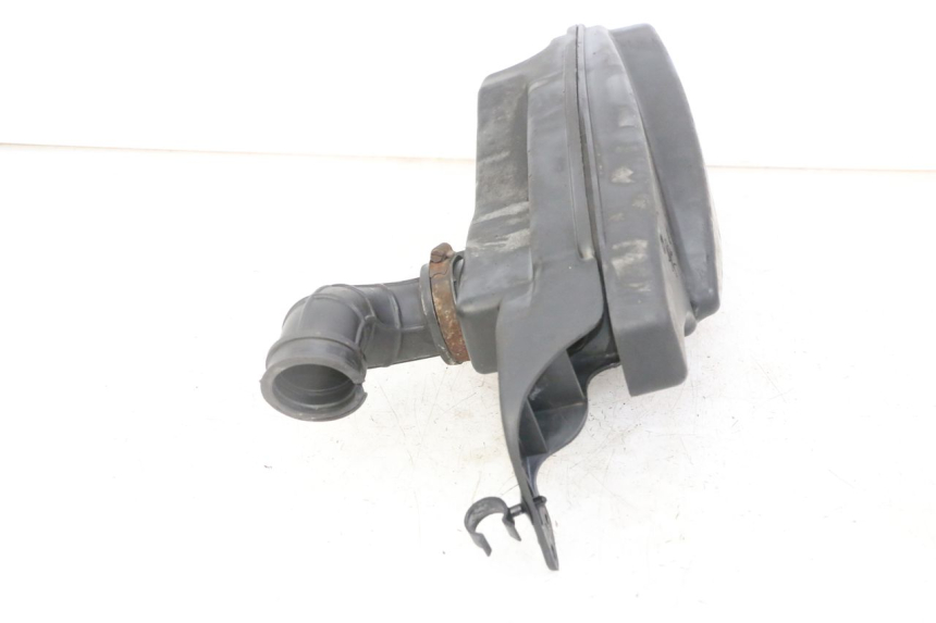 photo de LUFTFILTERKASTEN PEUGEOT SATELIS 125 (2013 - 2018) - Details der Befestigungspunkte