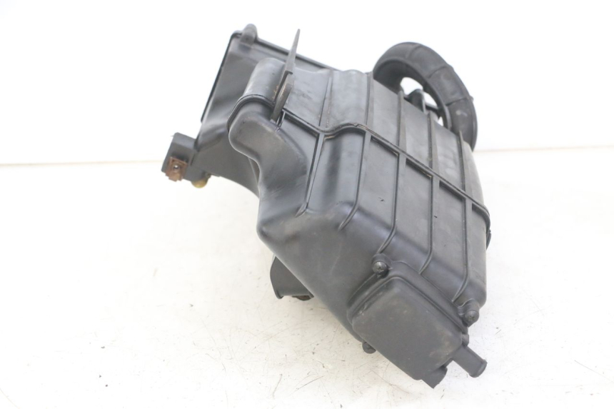 photo de LUFTFILTERKASTEN PIAGGIO SUPER LX 125 (2000 - 2003) - Alternative Perspektive