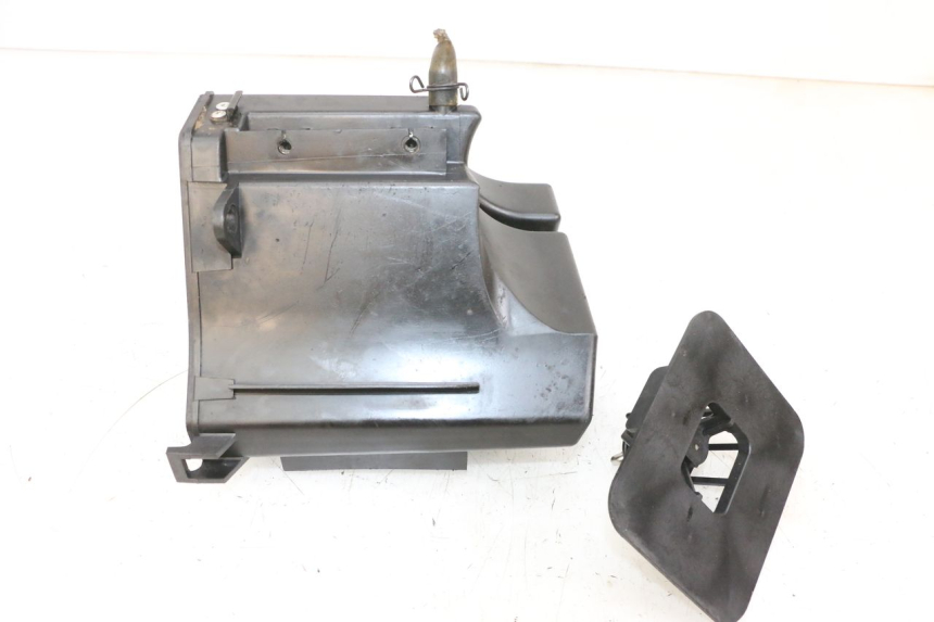 photo de LUFTFILTERKASTEN YAMAHA TTR 125 (2000 - 2020) - Zoom auf Gebrauchszustand