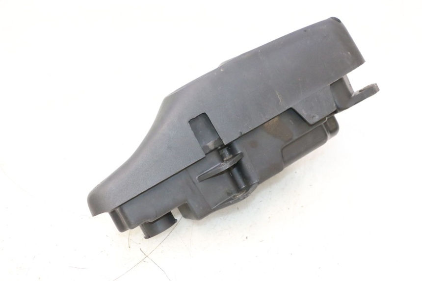 photo de LUFTFILTERKASTEN PIAGGIO TYPHOON 50 (2000 - 2009) - Alternative Perspektive