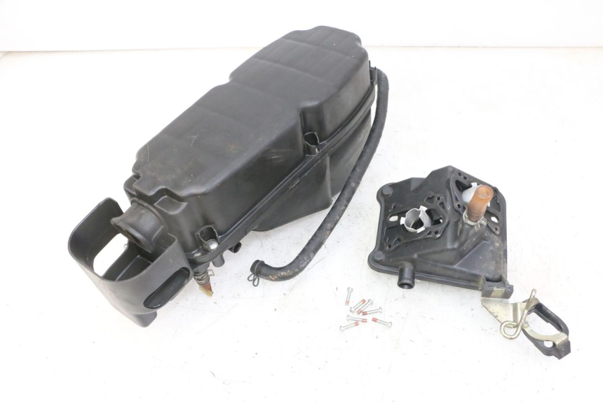 photo de LUFTFILTERKASTEN HONDA XLV VARADERO 125 (2000 - 2006) - Gesamtansicht des Produkts
