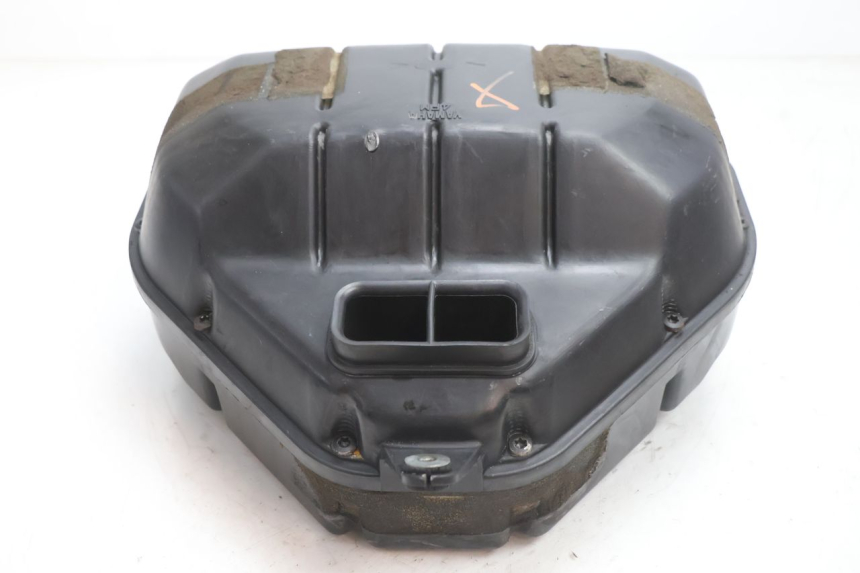 photo de LUFTFILTERKASTEN YAMAHA YZF R GENESIS 750 (1993 - 1998) - Zoom auf Gebrauchszustand