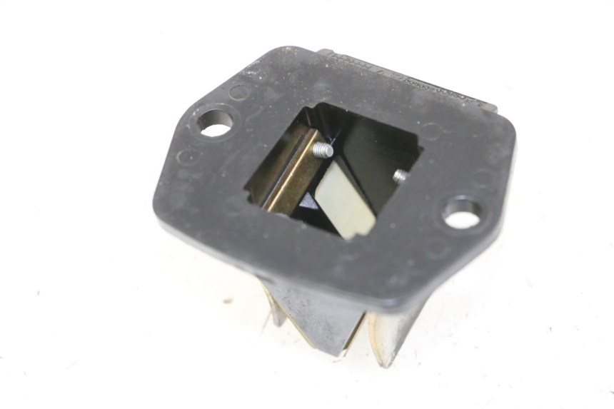 photo de ANSAUGSTUTZEN PIAGGIO VESPA S 2T 50 (2007 - 2014) - Alternative Perspektive