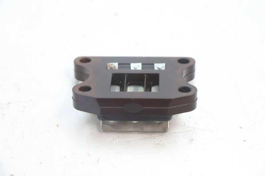 photo de ANSAUGSTUTZEN PEUGEOT SPEEDFIGHT LC 50 (1996 - 2002) - Alternative Perspektive