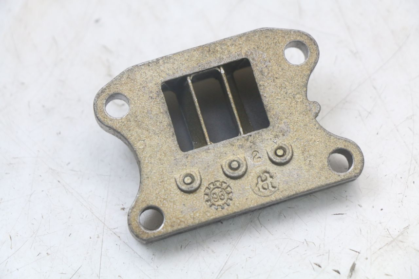 photo de ANSAUGSTUTZEN PEUGEOT SPEEDFIGHT 100 (1997 - 2007) - Alternative Perspektive