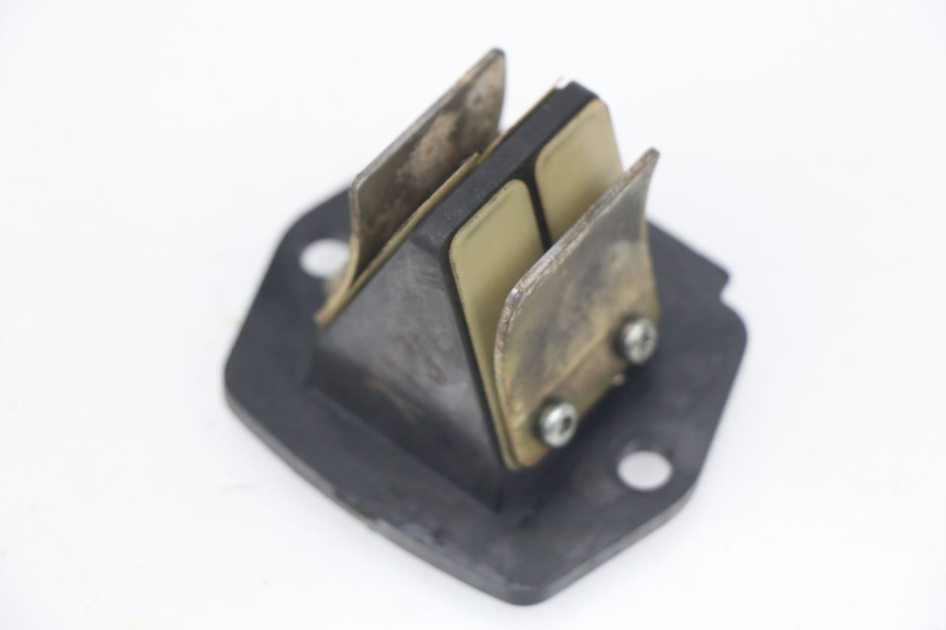 photo de ANSAUGSTUTZEN PIAGGIO VESPA LX 2T 50 (2005 - 2013) - Detailansicht des Bauteils