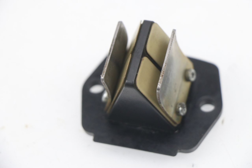 photo de ANSAUGSTUTZEN PIAGGIO VESPA LX 2T 50 (2005 - 2013) - Alternative Perspektive