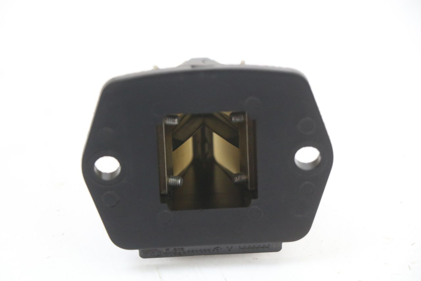 photo de ANSAUGSTUTZEN PIAGGIO VESPA LX 2T 50 (2005 - 2013) - Zoom auf Gebrauchszustand