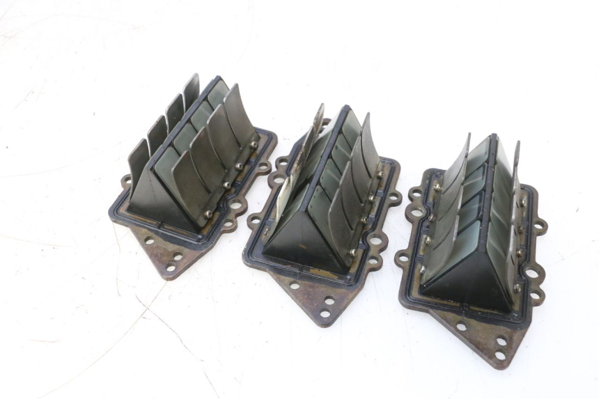 photo de MEMBRANBLOCK YAMAHA WAVE RUNNER GP R 1200 (2000 - 2003) - Detailansicht des Bauteils
